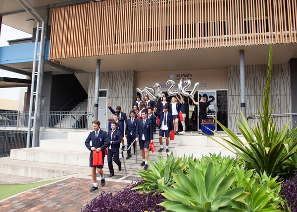 Image:Year 12 Awards and Farewell